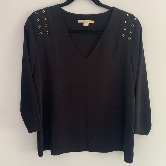 Black v neck top with gold detail - Picture 1 of 2